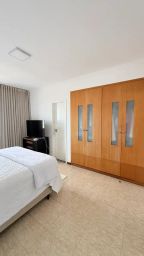 https://img.olx.com.br/thumbs256x256/83/832632934853974.jpg