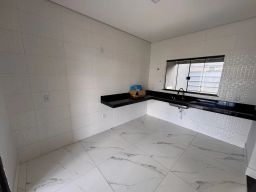 https://img.olx.com.br/thumbs256x256/83/833425340756181.jpg