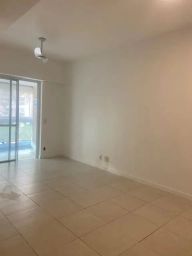 https://img.olx.com.br/thumbs256x256/83/833543287186835.jpg