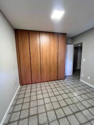 https://img.olx.com.br/thumbs256x256/83/833557644643840.jpg