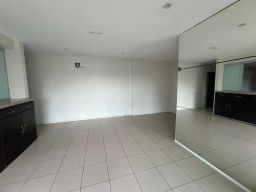 https://img.olx.com.br/thumbs256x256/83/834513524948096.jpg