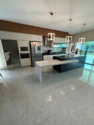 https://img.olx.com.br/thumbs256x256/83/834598646491978.jpg