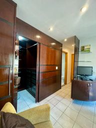 https://img.olx.com.br/thumbs256x256/83/835543400324568.jpg