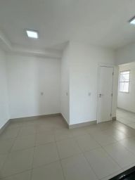 https://img.olx.com.br/thumbs256x256/83/836484705115799.jpg