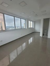https://img.olx.com.br/thumbs256x256/83/836552526686477.jpg