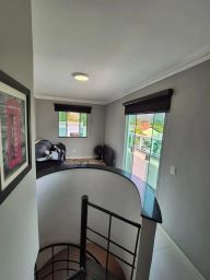 https://img.olx.com.br/thumbs256x256/83/836554040854540.jpg
