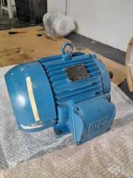 https://img.olx.com.br/thumbs256x256/83/837346643007486.jpg