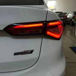 https://img.olx.com.br/thumbs256x256/83/837572762744449.jpg