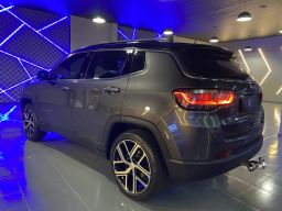 https://img.olx.com.br/thumbs256x256/83/838519647959587.jpg