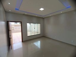 https://img.olx.com.br/thumbs256x256/83/838536154688013.jpg