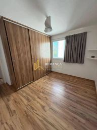 https://img.olx.com.br/thumbs256x256/83/838572046275136.jpg