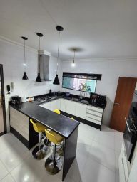 https://img.olx.com.br/thumbs256x256/83/838574163091464.jpg