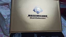 Título do anúncio: Faqueiro Massimiliano Italy 124 Peças Gold Collection