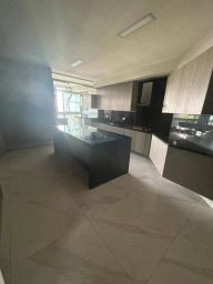 https://img.olx.com.br/thumbs256x256/83/839595044357315.jpg