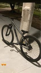 https://img.olx.com.br/thumbs256x256/83/839595520795923.jpg