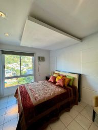 https://img.olx.com.br/thumbs256x256/84/841531042715913.jpg