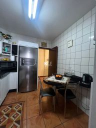 https://img.olx.com.br/thumbs256x256/84/841588166383206.jpg