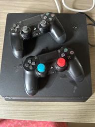 PS4 Pró + 2 controles - Videogames - Nova Porto Velho, Porto Velho  1258733016