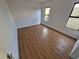 https://img.olx.com.br/thumbs256x256/84/842535727319937.jpg