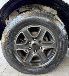 https://img.olx.com.br/thumbs256x256/84/842619440098883.jpg