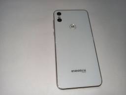 Título do anúncio: Motorola One 64GB Branco