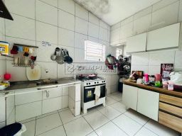 https://img.olx.com.br/thumbs256x256/84/844504765263732.jpg