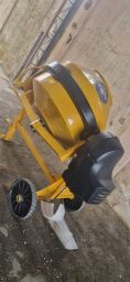 https://img.olx.com.br/thumbs256x256/84/845572389897880.jpg