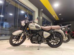 https://img.olx.com.br/thumbs256x256/84/847541768664063.jpg