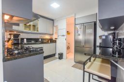 https://img.olx.com.br/thumbs256x256/85/850521510667225.jpg