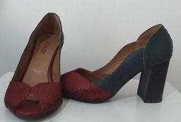 https://img.olx.com.br/thumbs256x256/85/851216871026176.jpg