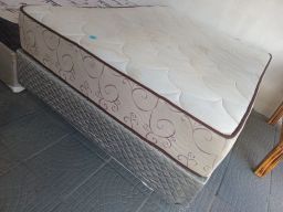 https://img.olx.com.br/thumbs256x256/85/852540282725397.jpg