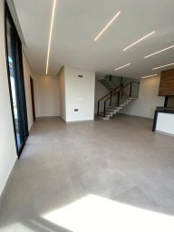 https://img.olx.com.br/thumbs256x256/85/852561049883708.jpg
