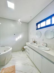 https://img.olx.com.br/thumbs256x256/85/853571037668678.jpg