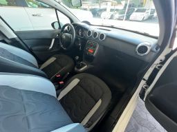 https://img.olx.com.br/thumbs256x256/85/853649781197068.jpg