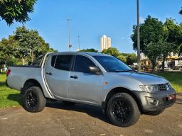 https://img.olx.com.br/thumbs256x256/85/854589645201815.jpg