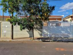 Título do anúncio: Araraquara - Casa Padrão - Jardim Santa Angelina