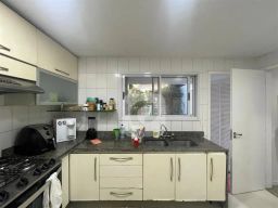 https://img.olx.com.br/thumbs256x256/85/857568526943820.jpg