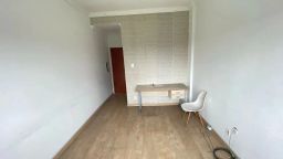 https://img.olx.com.br/thumbs256x256/85/858534037221912.jpg