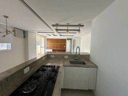 https://img.olx.com.br/thumbs256x256/85/858588156394629.jpg