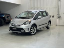 https://img.olx.com.br/thumbs256x256/85/859682557495677.jpg