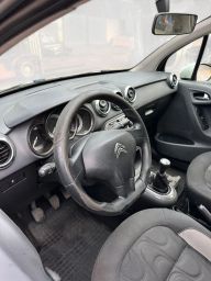 https://img.olx.com.br/thumbs256x256/86/861572632928599.jpg