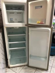 https://img.olx.com.br/thumbs256x256/86/861596639446645.jpg