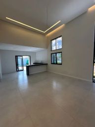 https://img.olx.com.br/thumbs256x256/86/862567747213995.jpg