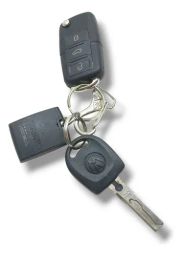 https://img.olx.com.br/thumbs256x256/86/862592859387660.jpg