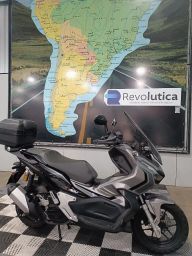 https://img.olx.com.br/thumbs256x256/86/862668682736199.jpg