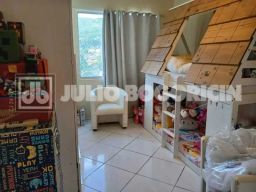 https://img.olx.com.br/thumbs256x256/86/863516164008697.jpg