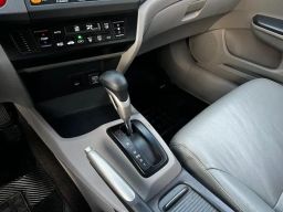 https://img.olx.com.br/thumbs256x256/86/863525403623528.jpg