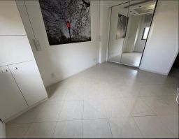 https://img.olx.com.br/thumbs256x256/86/863528047423553.jpg