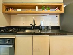 https://img.olx.com.br/thumbs256x256/86/863553756824121.jpg