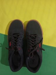 https://img.olx.com.br/thumbs256x256/86/863568363489324.jpg